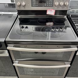 GE 30inch. Double-Oven 5-Burner In Electric Range