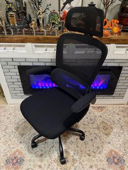 LIKE NEW**Black Tralt Ergonomic Office Desk Chair with Headrest and Lumbar Support