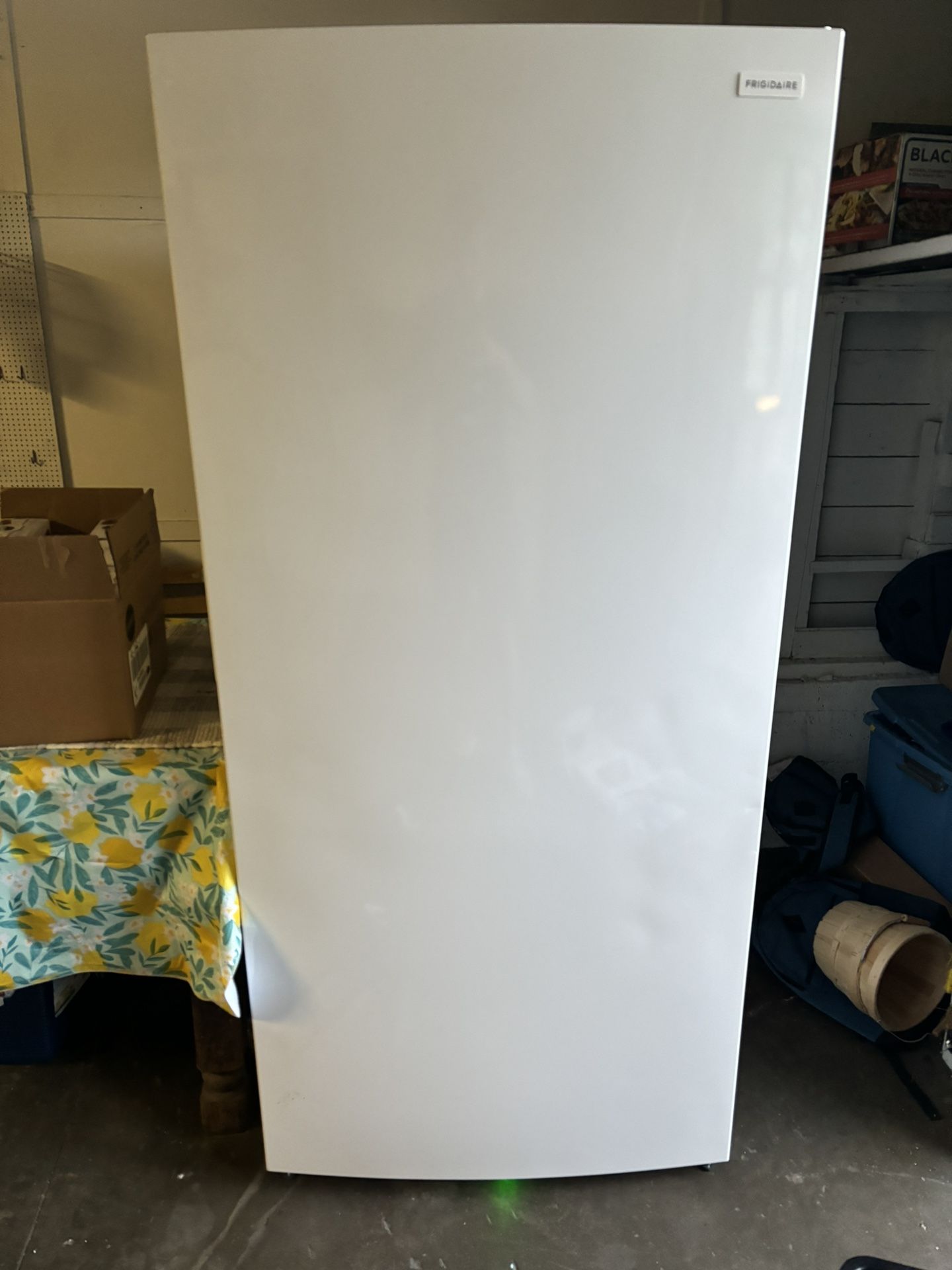 Frigidaire Freezer Standing 20 Cu. Ft