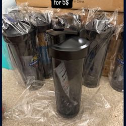 Electric Shaker Bottle, USB C Rechargeable Protein Shake Mixer, Shaker Cups for Protein Shakes and Meal Replacement Shakes, BPA-Free, Made with Tritan