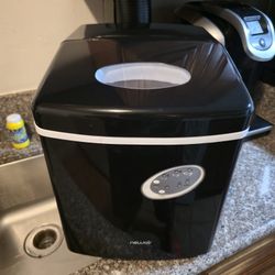 NewAir AI-100BK Counter Top Ice Maker Machine