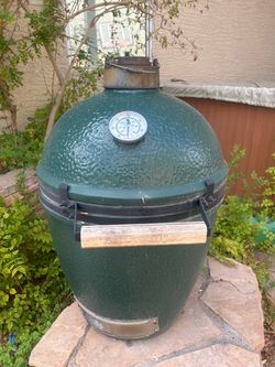 Big Green Egg Grill Komodo Ceramic cooker