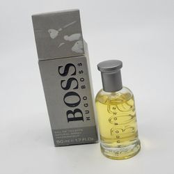Hugo Boss Eau de Toilette Natural Spray for Men 50 ml  1.7 US fl.oz 80% 
full.
Made in UK

Weight 7oz plus shipping materials.