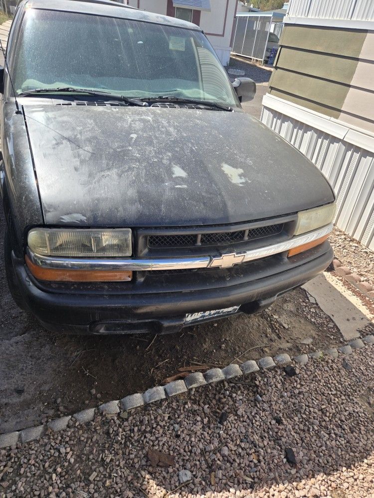 Chevy S10 Hood
