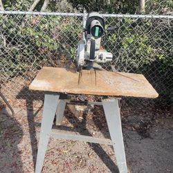 Table Saw/ Saw Bench 