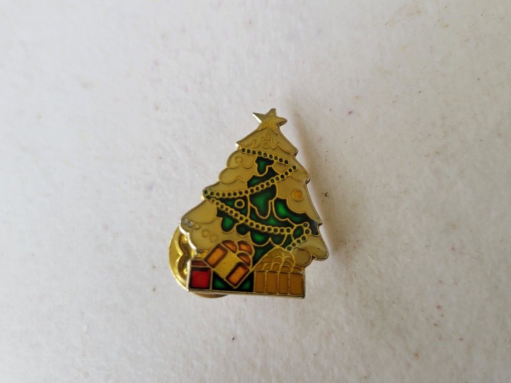Vintage Christmas Tree Pin