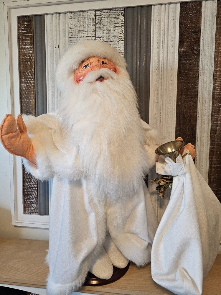 $100.00 - 1970's-80's Christmas ANNALEE "Winter White" Santa With Bag + Metal Horn + Lots Of Design Details! "Like New" Condition!