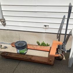 PALLET JACK