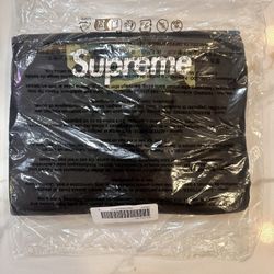 Supreme Box Logo Tee (FW 2023) - Size M $100