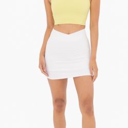 Venice Cut Out Cropped Bra Top Black   Skort & Sport Bra Sets prices: $55  SALeS! SALES! Original: $55 Current price is: $29 Say goodbye to boring gym