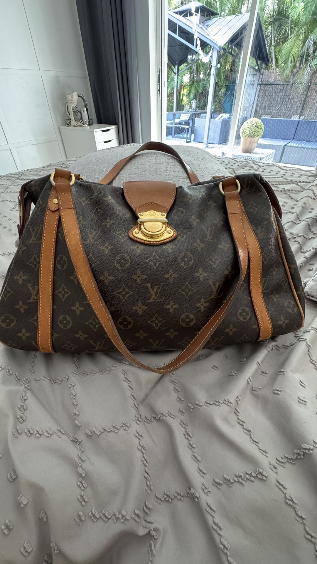 AUTHENTIC LOUIS VUITTON MONOGRAM STRESA