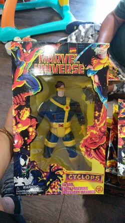 Marvel universe Toy Biz cyclops