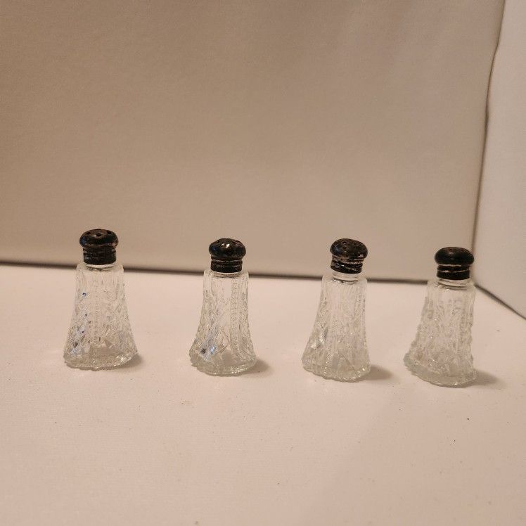 4 Antique 1940's 2.24" glass salt/pepper shakers (2 Sets). Fancy cut with silver top.
