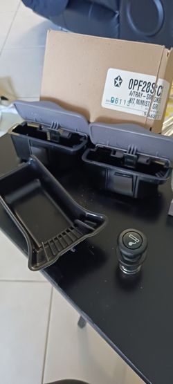 80's-90's Complete Car Ashtray Kit With Lighter