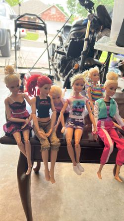 BARGAIN Barbie & WWE Doll Lot of 6 – Only $25!