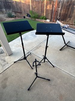 Pulpit / Musical Stands