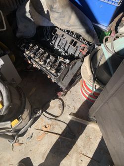 350 Chevy Motor