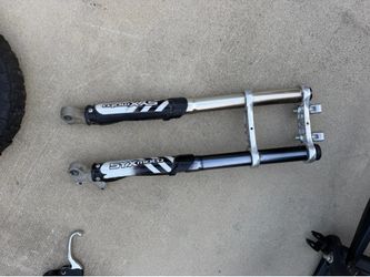 Scrap metal dirt bike parts! [READ DESCRIPTION]