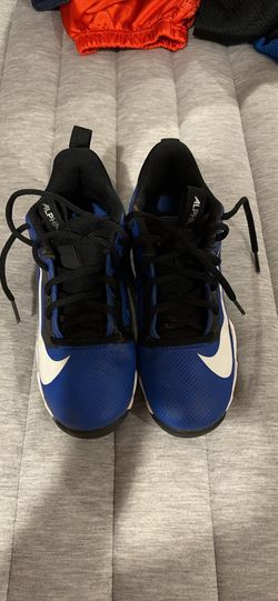 Nike kids football cleats size Y3
