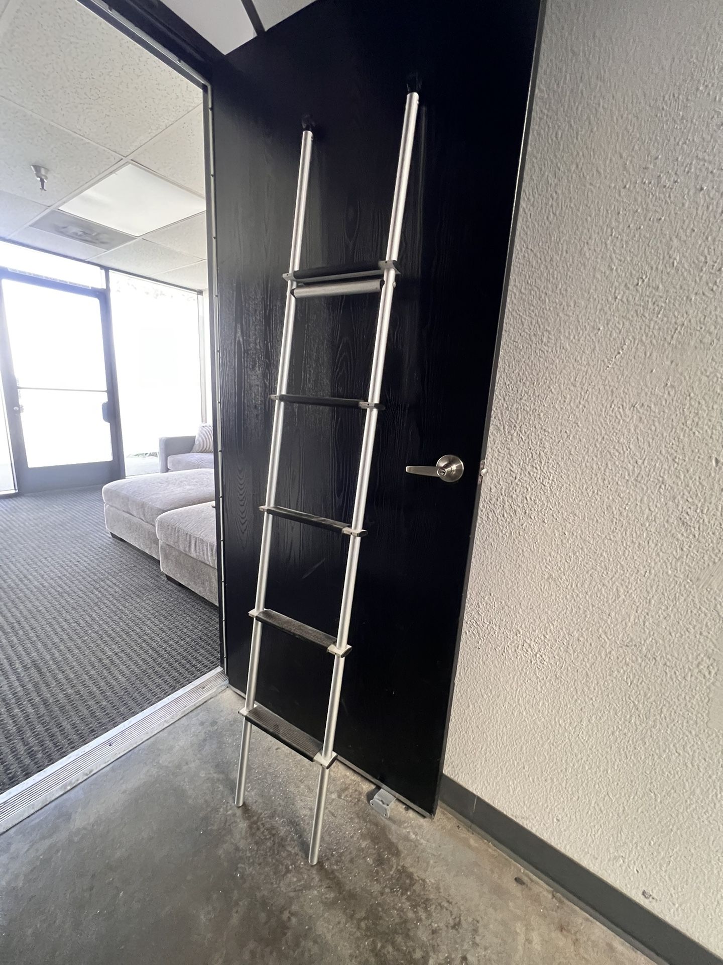 RV Ladder