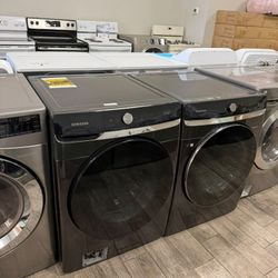 Samsung black frontload washer and dryer set electric