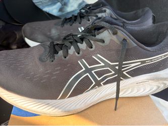 ASICS - GEL EXCITE 10- size 12