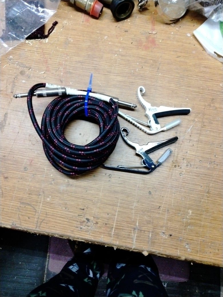 2Kyser guitar Capo's & 20ft Cable
