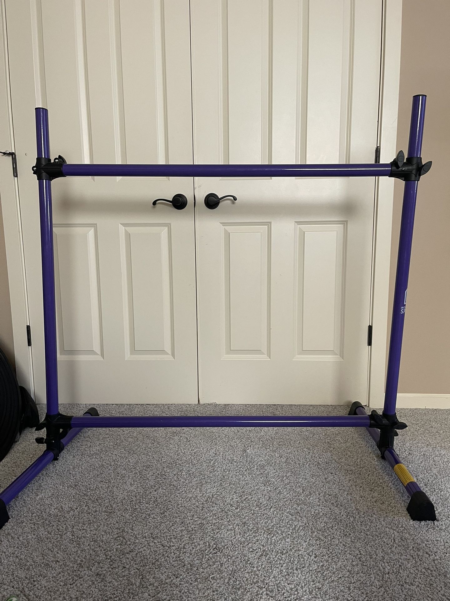 Adjustable Barre