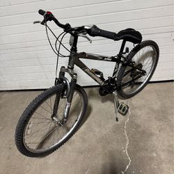 Diamondback Outlook mountain bike