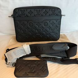 Hand bad with cross belt for men