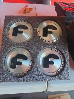 Forgiato Spinning center caps
