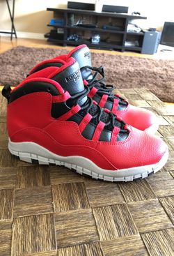 Jordan 10s size 2Y