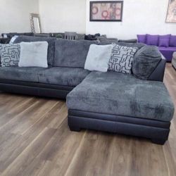 New Gray Super Comfy Ashley Brand Sectional Sofa Couch 