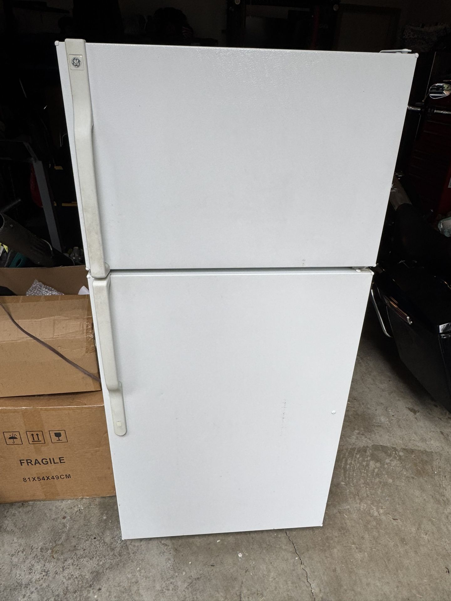 GE Refrigerator