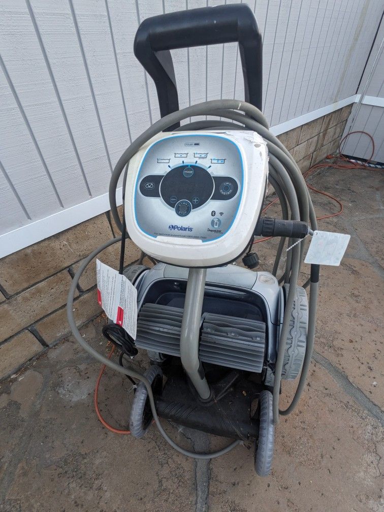 Polaris Nautilus Pool Cleaning Robot - FOR PARTS