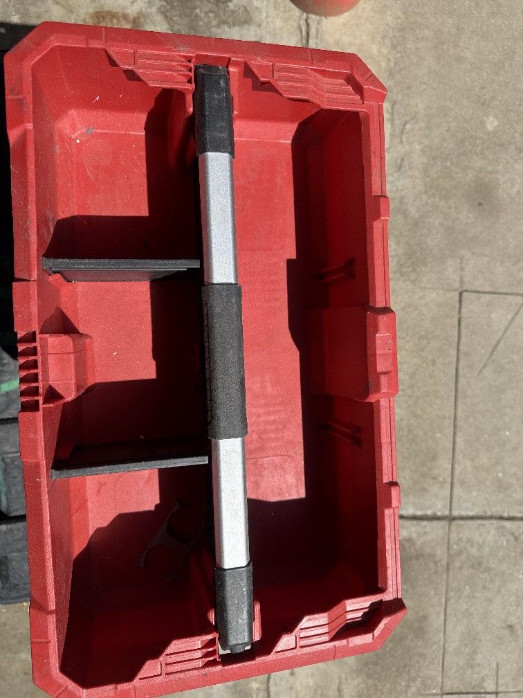 Milwaukee Box
