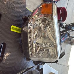 Toyota Tundra 2015 Headlights 
