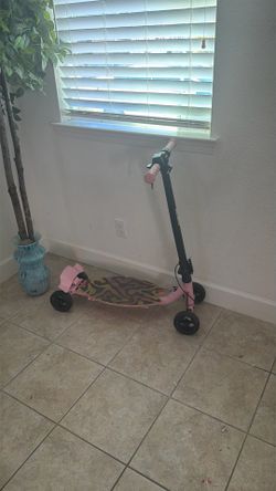 Kids electric scooter