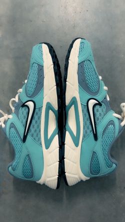 Nike V5 RNR Sneakers Shoes Cannon/Pale Ivory/Cool Grey/Black Women's size 8.5