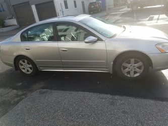 2003 Nissan altima [for parts]