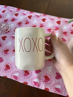 Rae Dunn XOXO mug