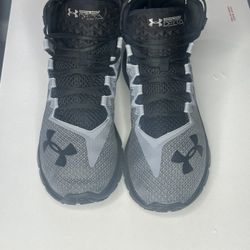 UNDER ARMOUR PROJECT ROCK DELTA HIGHLIGHT 