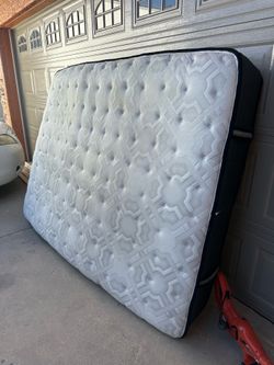 Queen Matress