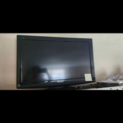 Tv with remote