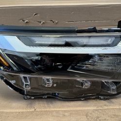 2019-2021 Toyota RAV4 Right Headlight