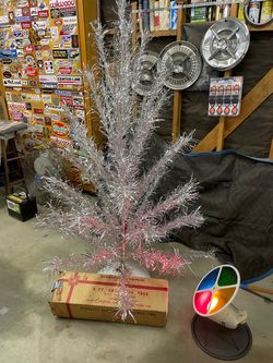 Vintage 6 Ft Aluminum Christmas Tree with Color Wheel