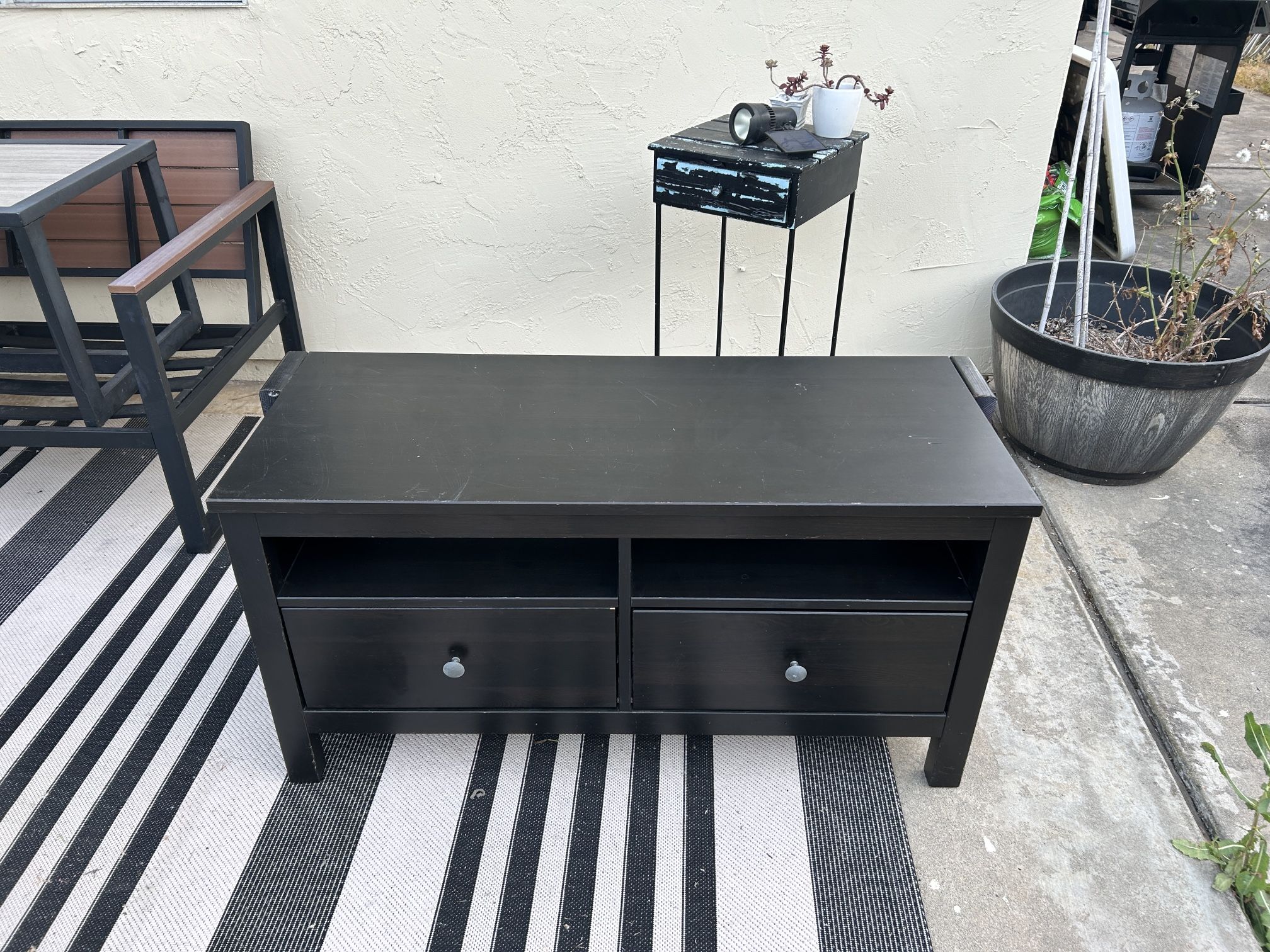 TV Stand/Entertainment Center