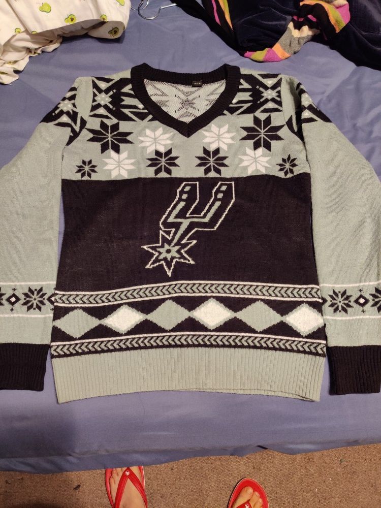 Women's Small San Antonio Spurs Christmas Sweater