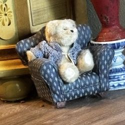 Boyd’s Bear In Upholstered Chair