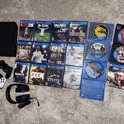 PS4 With 3 Controllers And Game 